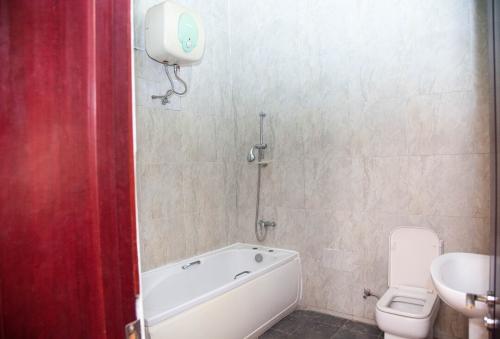 kudina_luxury_apartments_one_bedroom_restroom1