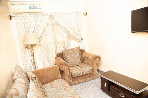 kudina_luxury_apartments_two_bedroom_living_room_shot2
